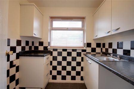 1 bed end of terrace house to rent in Russell Walk, Thornaby, TS17 - Photo 5