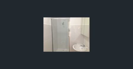 Charming 2-Bedroom Home in Lalor - Photo 3