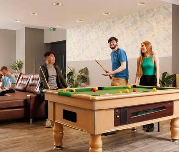 Extra Large High Double Ensuite - Photo 6