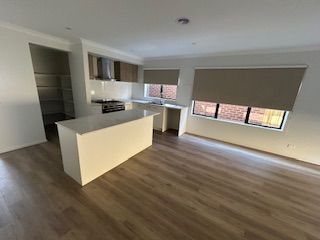 For Rent - Modern 3-Bedroom Home in Prime Tarneit Location! - Photo 5