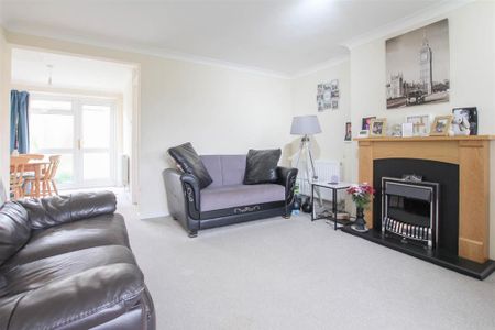 3 bedroom house to rent - Photo 3