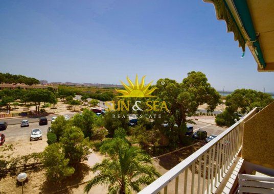 1-BEDROOM APARTMENT IN GUARDAMAR DEL SEGURA