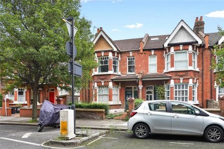 2 bedroom maisonette to rent - Photo 2