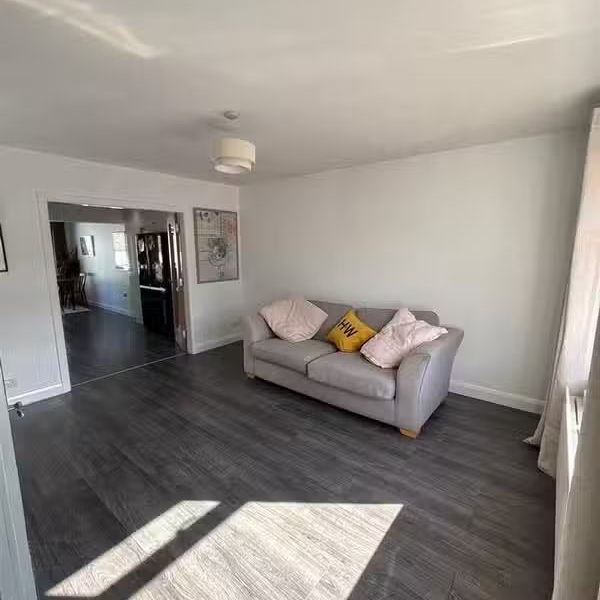 69 Moat Street, - Photo 1