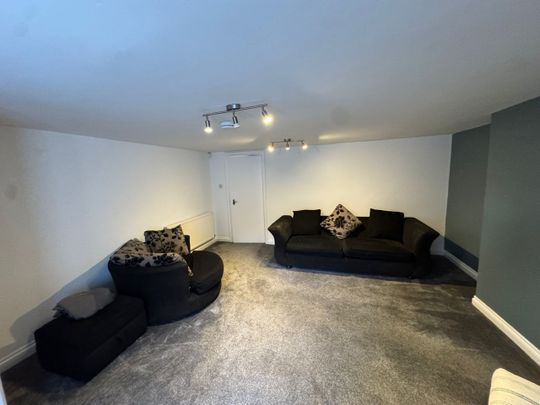 1 Bed Flat, Withington Road, M16 - Photo 1