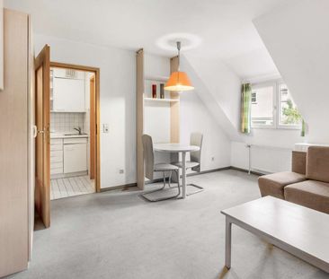 Möblierte 1-Zimmer-DG-Wohnung in Top-Lage - Photo 6