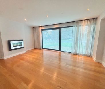 Castle View, Clyne Castle, Blackpill, Swansea - Photo 2