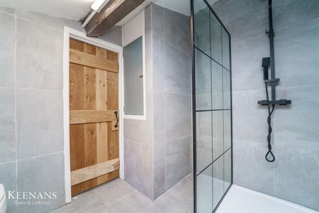 Bank Street, Church, Accrington - Photo 2