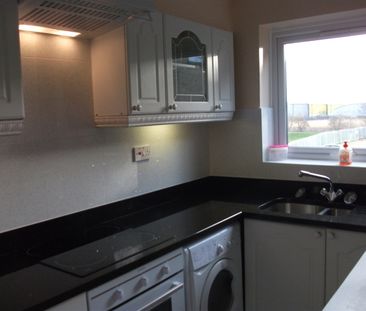 1 Bed Flat, Gurney Close, IG11 - Photo 4