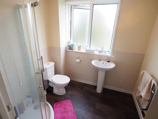 6 bedroom end of terrace house to rent - Photo 1