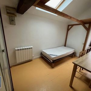 Location Appartement 1 pièce 12m² LAVAL 53000 - Photo 2