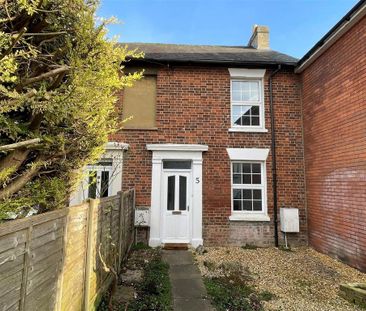 2 bedroom terraced house to rent - Photo 4