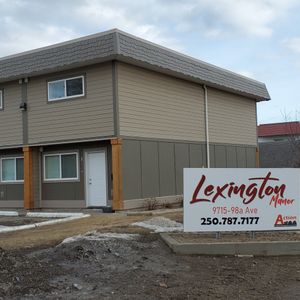 Lexington Manor - Photo 2