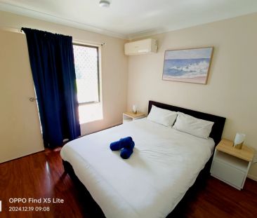 3 bed 1 bath - Photo 2