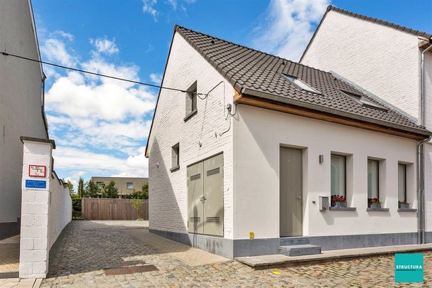 VOLZET: Gerenoveerde twee slaapkamer woning in de dorpskern van Ossel - Photo 1