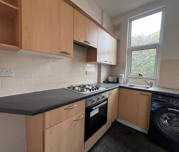 3 bedroom property to rent - Photo 4