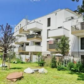 HIRSCHFELD - Einzigartige 2-Zimmer-Wohnung mit Terrasse und eigenem Garten - Photo 3