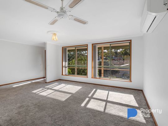 "Low-Maintenance Living in a Quiet Golden Square Court" - Photo 1