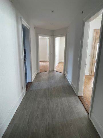 Location Appartement 4 pièces 102m² - Photo 5