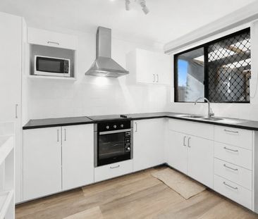 Renovated Villa in Yokine! - Photo 6