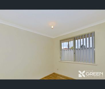 14B Railton Place, Dudley Park, WA 6210 - Photo 5