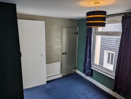 2 bedroom terraced house to rent - Photo 3