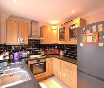 2 bedroom terraced house to rent - Photo 4