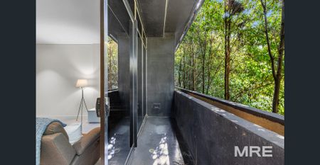 Furnished living surrounded by green outlooks - Photo 3