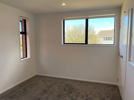 6/3 Milne Crescent, Taita - Photo 5