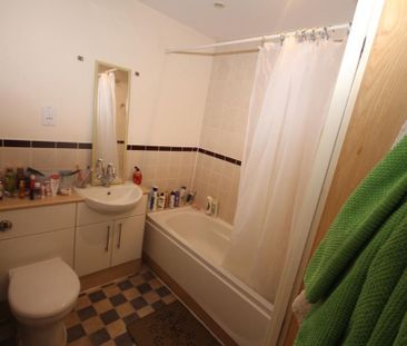 2 bedroom apartment to rent - Photo 6