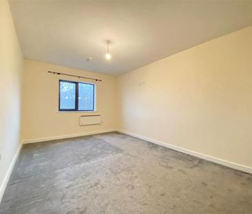 2 bedroom property to rent - Photo 4