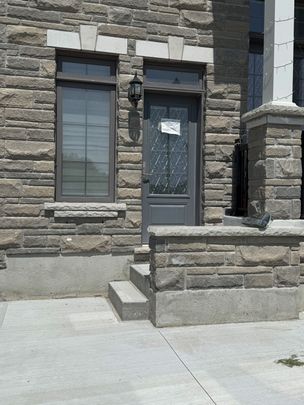 For Lease - 46 James Walker Avenue, Caledon, Ontario - Photo 1