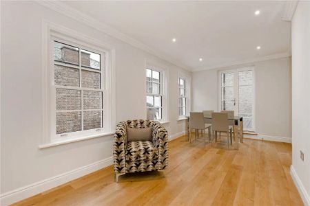 3 bedroom flat in Islington - Photo 2