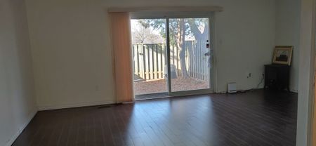For Lease - 270 Timberbank Main & 2nd Boulevard Unit# 132, Toronto, Ontario - Photo 4