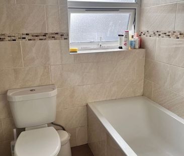 2 Bed Terraced House, Milkwood Road, SE24 - Photo 5