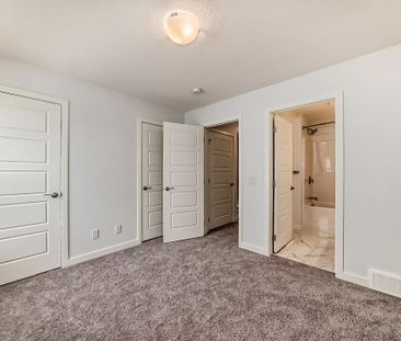 301 - Redstone Blvd, Calgary - Photo 1