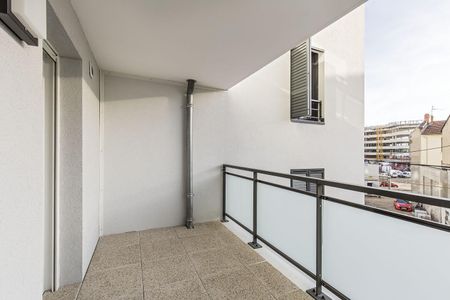 location Appartement T3 DE 64.8m² À VILLEURBANNE - Photo 4