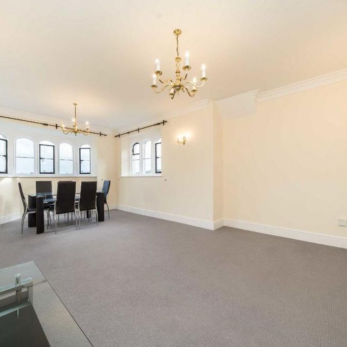 2 bedroom flat to rent - Photo 1