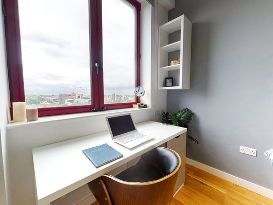 Apt 20, Q One Residence - Photo 1