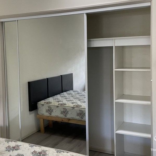 Self contained studio room in heart of Maroochydore - Photo 1