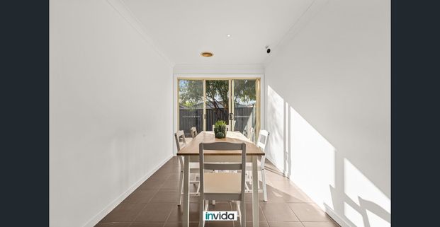 Private Ensuite Living in Werribee — Move In Ready from $ 300 per week ! - Photo 1