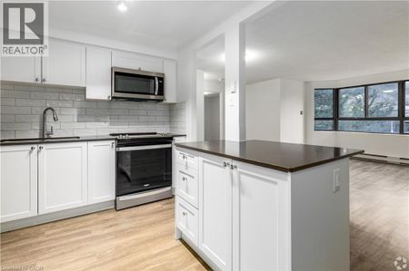565 BELMONT Avenue W Unit# 0033, Kitchener, Ontario, N2M5E7 - Photo 5