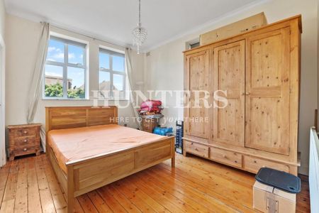 3 bedroom flat to rent - Photo 4