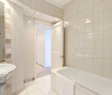 Hill Street, Mayfair, W1J 5LY, London - Photo 5