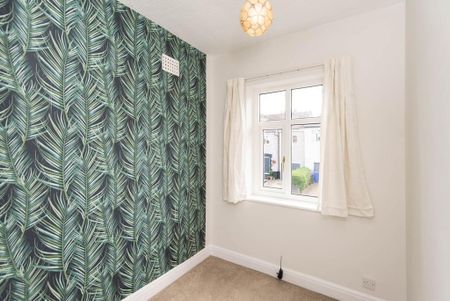 3 bedroom semi-detached house to rent - Photo 4