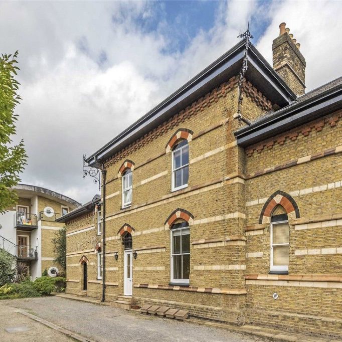 Old Station Way, Clapham, SW4 - Photo 1