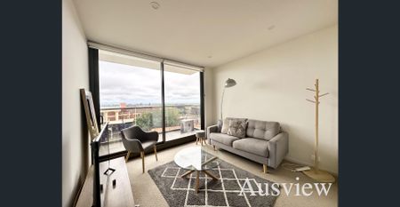 Urban Living with Resort-Style Comfort - Photo 5