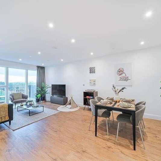 Uncle Colindale, Colindale, NW9 - Photo 1