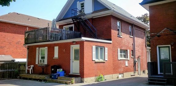 For Lease - 116 Brock Street Unit# 2, Oshawa, Ontario - Photo 2