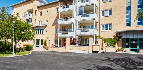 Cedergatan 13 - Photo 2